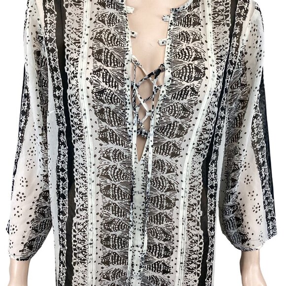 CAbi Women's Boho Tunic Top Medium Black & White Patterned Lace-Up V-Neck - Picture 7 of 8